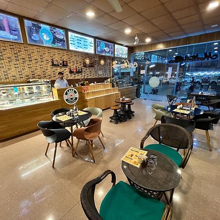 Hotel Grand Darshan Vadodara Dış mekan fotoğraf