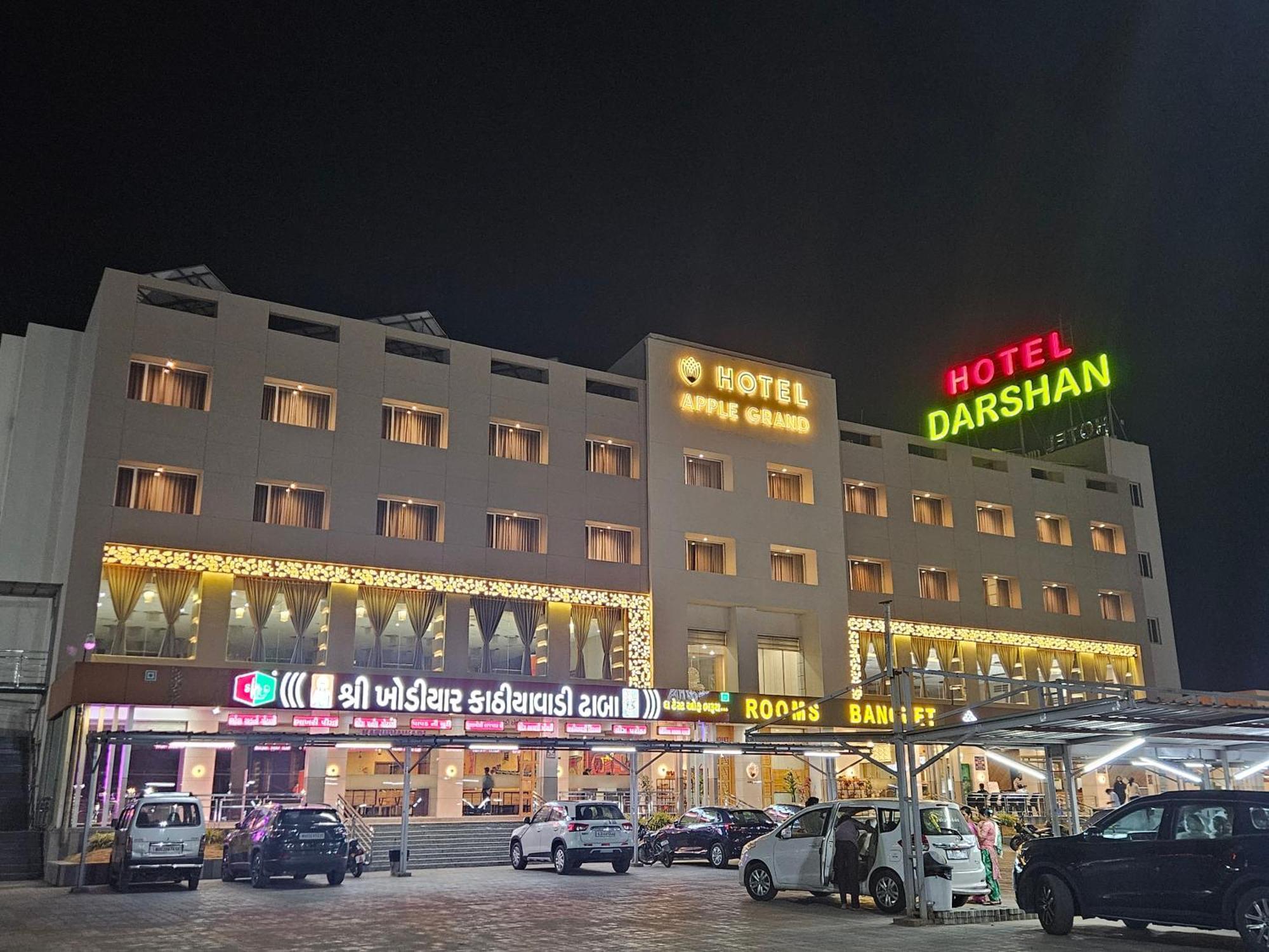 Hotel Grand Darshan Vadodara Dış mekan fotoğraf