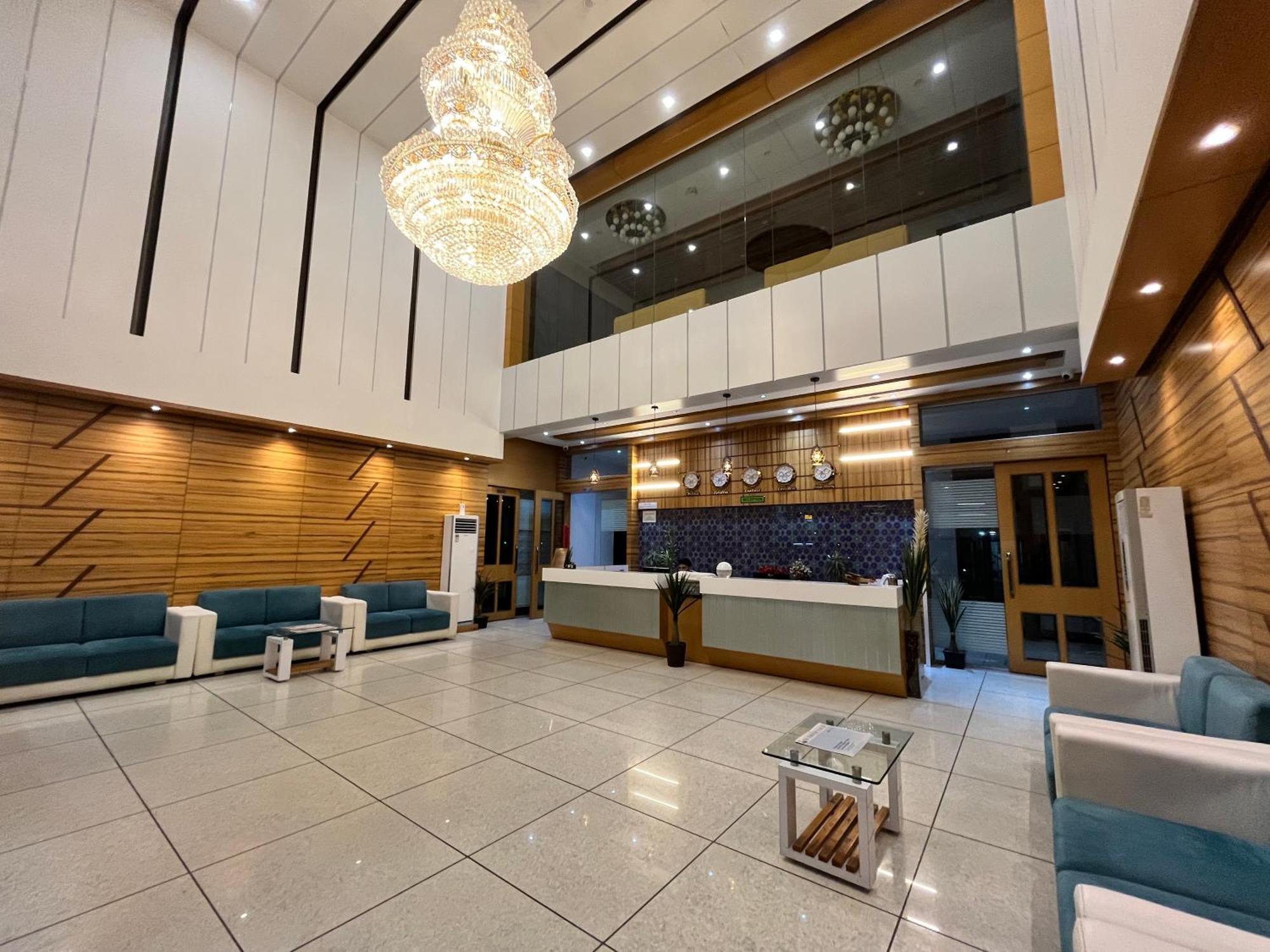 Hotel Grand Darshan Vadodara Dış mekan fotoğraf
