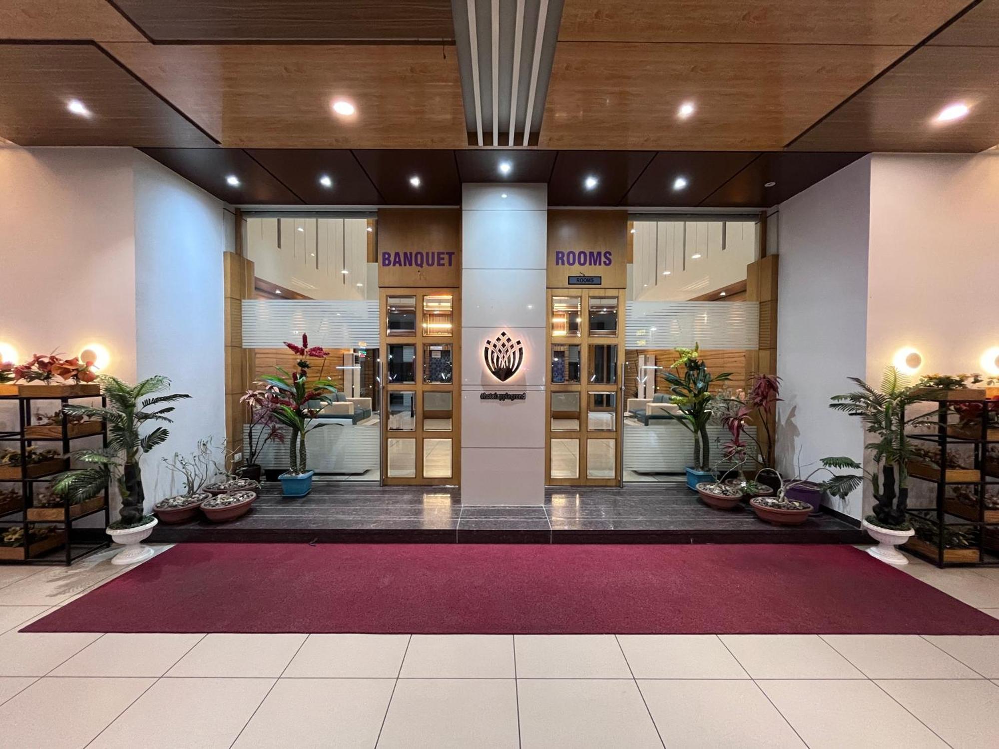 Hotel Grand Darshan Vadodara Dış mekan fotoğraf