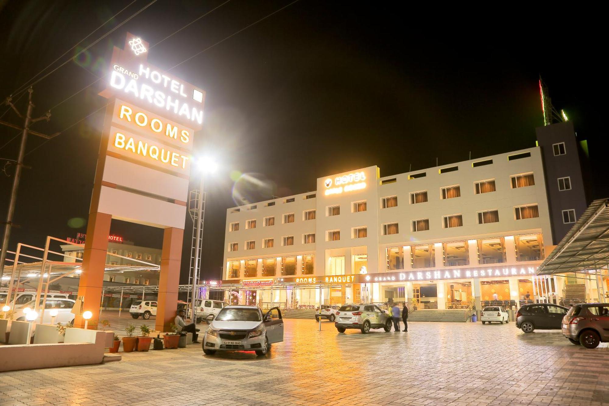 Hotel Grand Darshan Vadodara Dış mekan fotoğraf